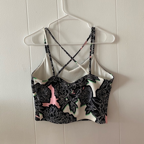 Express crop top - Picture 2 of 2
